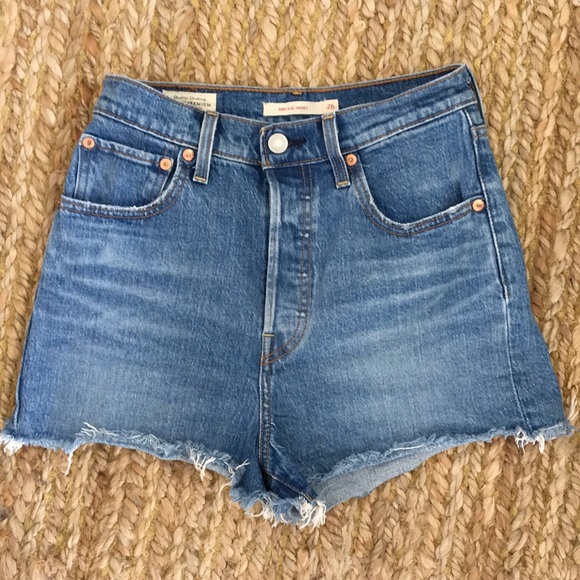 poshmark levi shorts